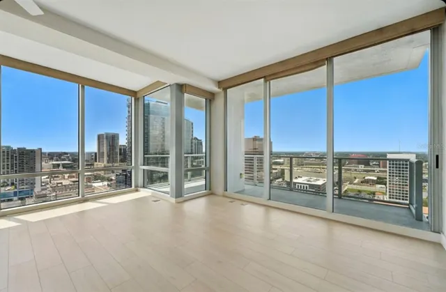 a picture of city view