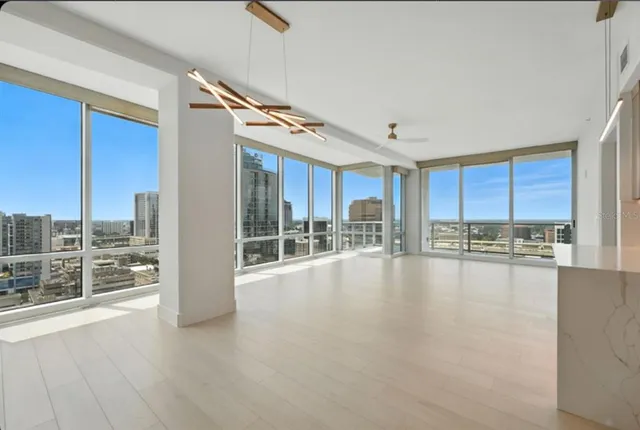 $7,099 | 150 East Robinson Street, Unit 2102, Orlando, FL 32801