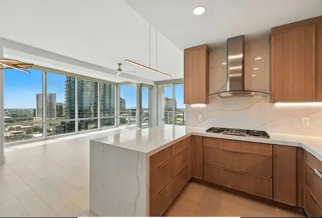 $7,099 | 150 East Robinson Street, Unit 2102, Orlando, FL 32801