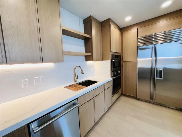 $7,099 | 150 East Robinson Street, Unit 2102, Orlando, FL 32801