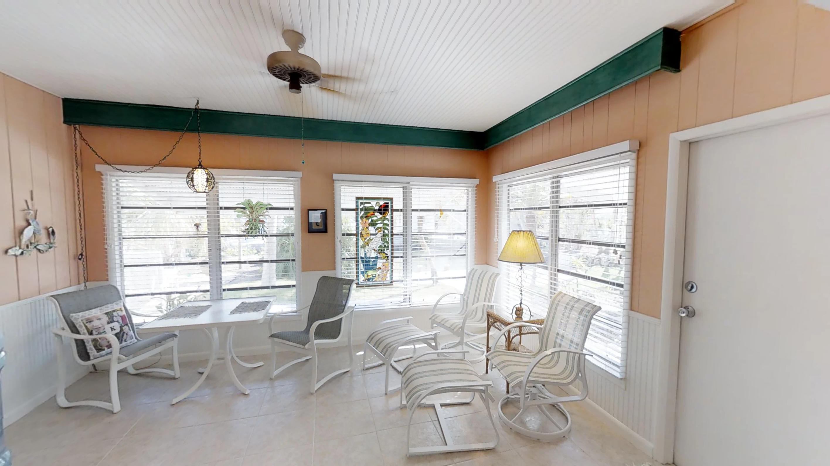 3869 Gillott Road Big Pine Key, FL 33043 - Photo 14 of 33 Sunroom