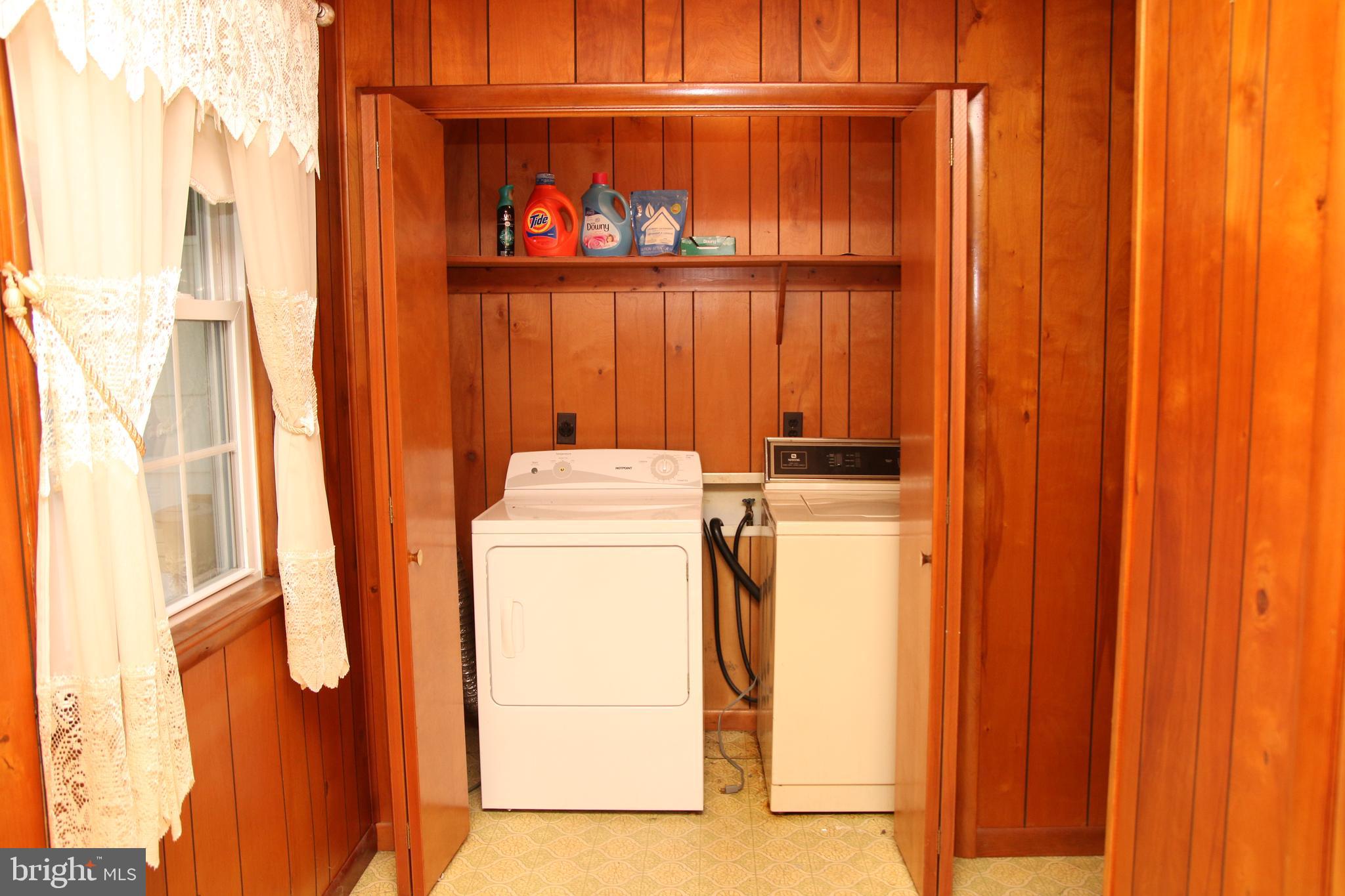 3540 Sheephouse Road Pocomoke City, MD 21851 - Photo 12 of 43 Laundry area