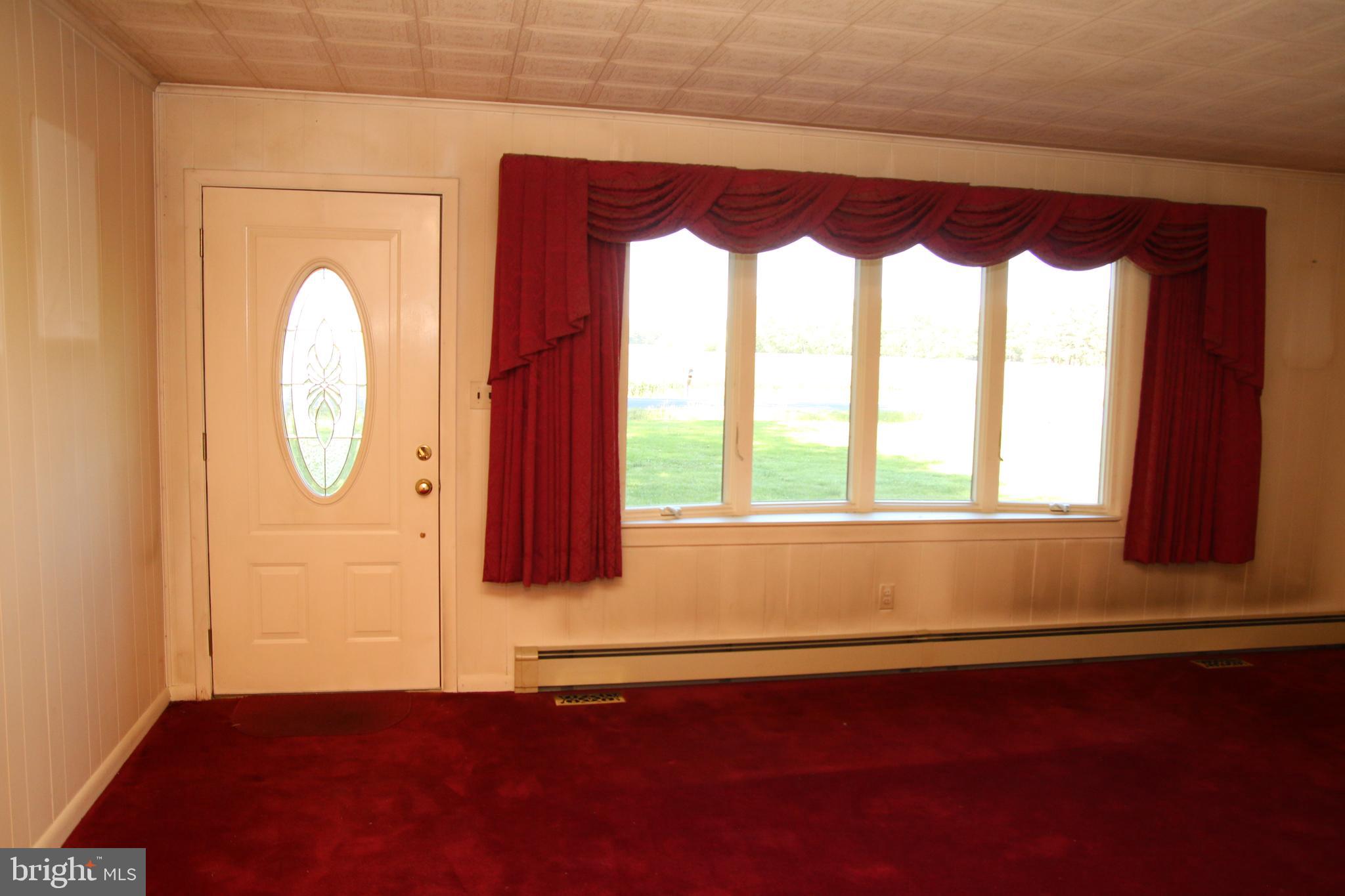 3540 Sheephouse Road Pocomoke City, MD 21851 - Photo 20 of 43 Living Room