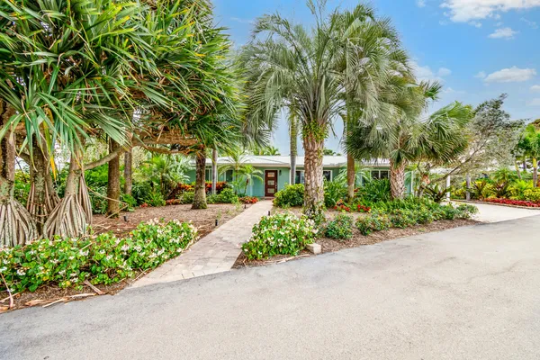 $7,500 | 440 Jupiter Lane, Juno Beach, FL 33408