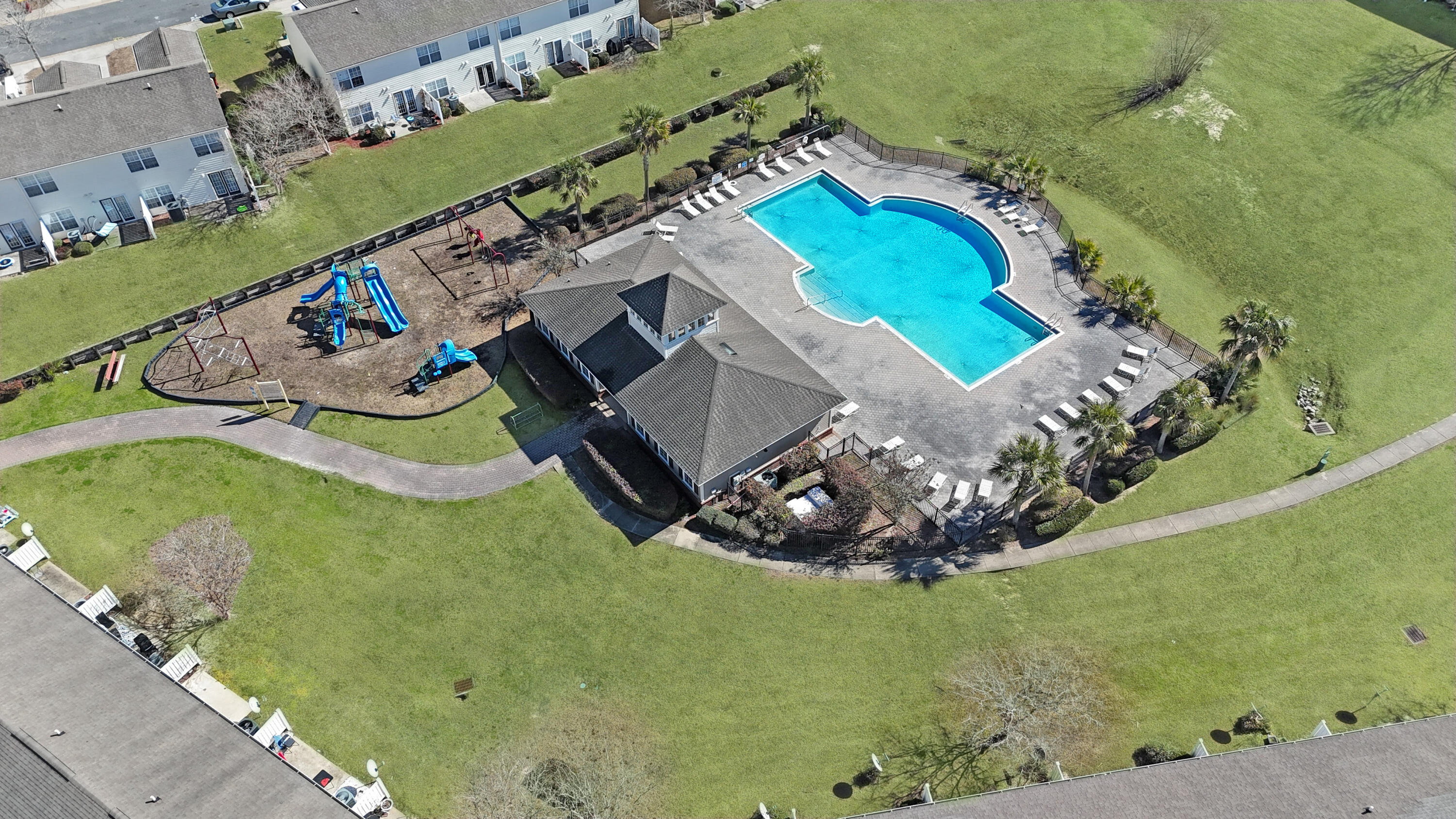 731 Majestic Drive Crestview, FL 32536 - Photo 21 of 25 ca68982befb378feb06f31ff2d746f7c9590913c