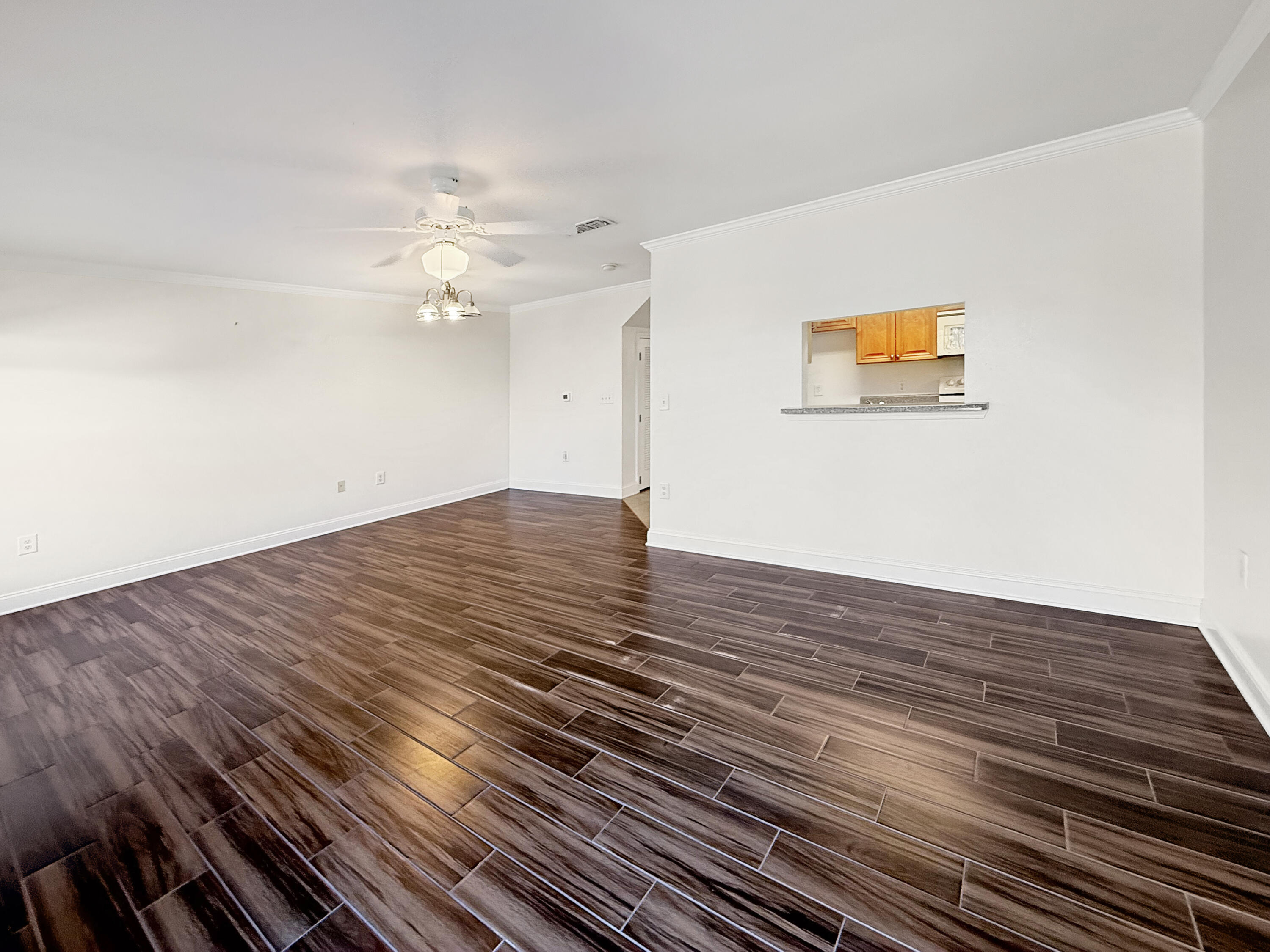 731 Majestic Drive Crestview, FL 32536 - Photo 5 of 25 IMG_4709