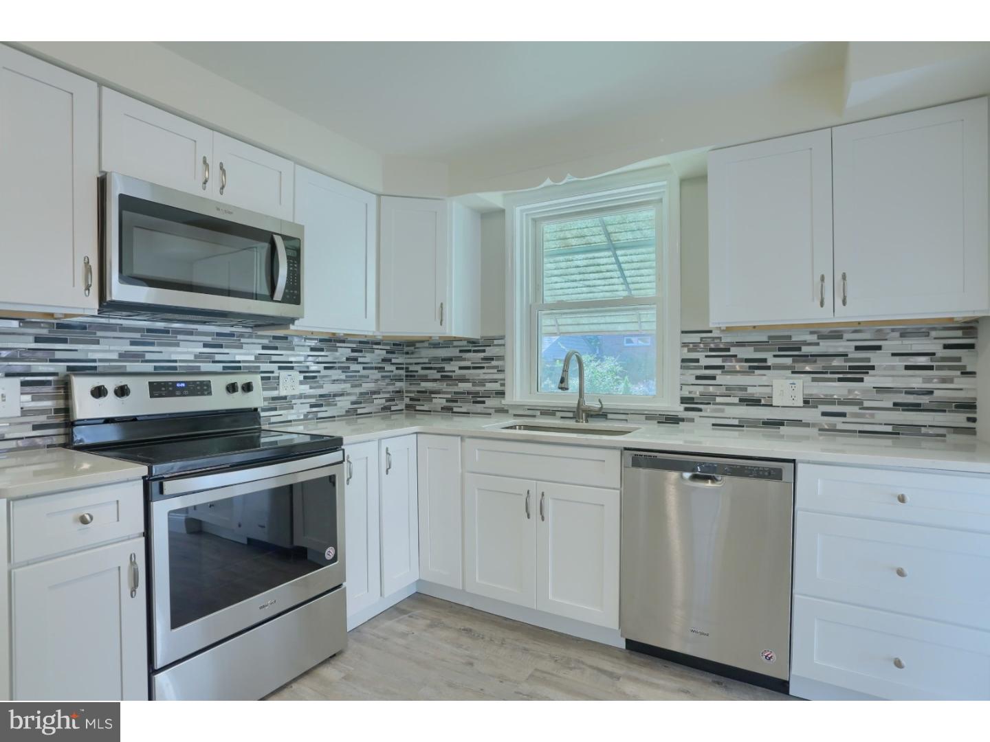424 March Street Shillington, PA 19607 - Photo 8 of 25 Kitchen