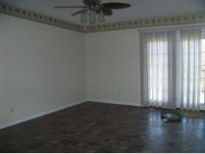 1003 Barber Road, Unit 1 Bristol, TN 37620 - Photo 3 of 6 LIVING ROOM