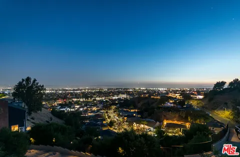 $1,399,000 | 8471 Vine Valley Drive, Sun Valley, CA 91352