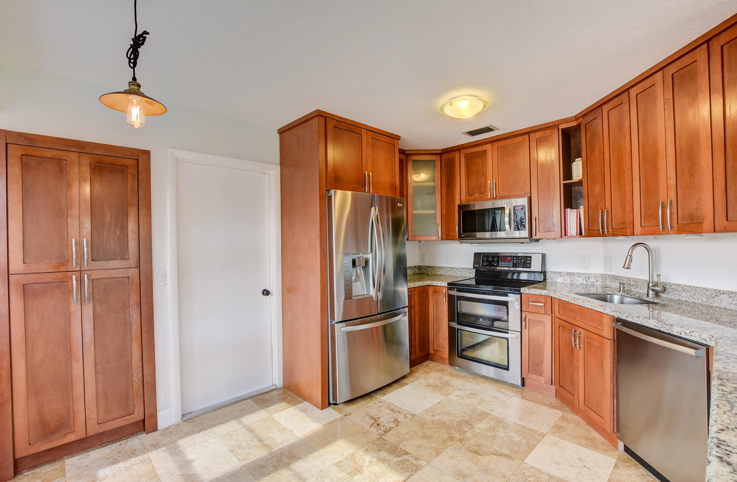 9259 Neptunes Basin Court Boca Raton, FL 33434 - Photo 9 of 40 NK 9259 Neptunes Basin CT-13
