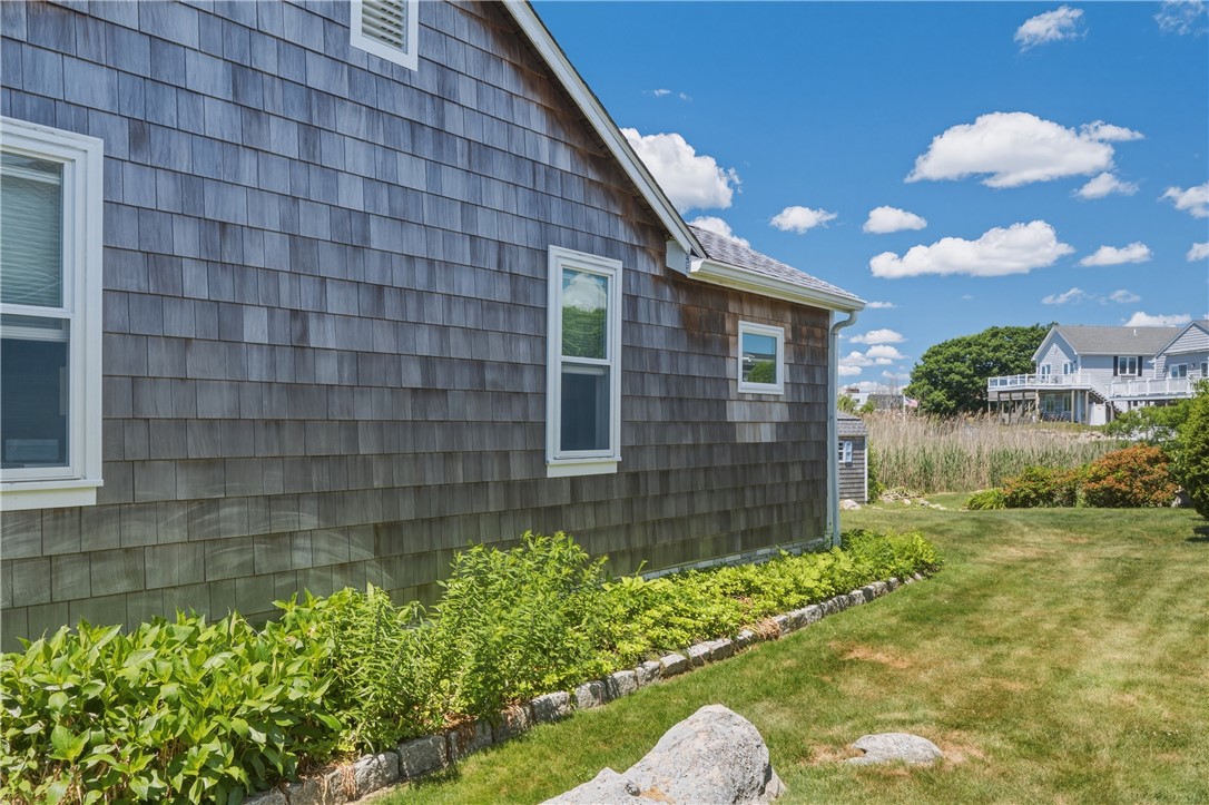 86 Conch Road Narragansett, RI 02882 - Photo 13 of 50