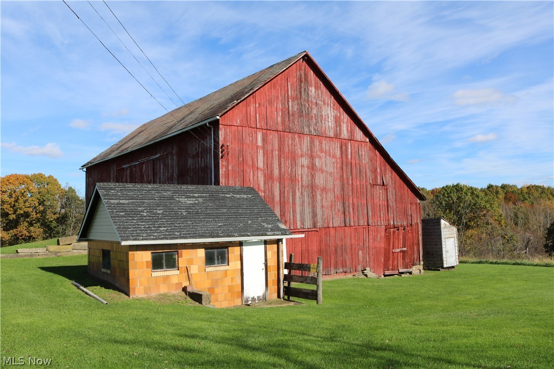 75336 Science Hill Road Newcomerstown, OH 43832 - Photo 1 of 35 Gallery Image 1
