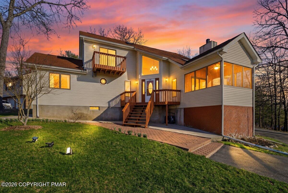 110 Bexhill Court Bushkill, PA 18324 - Photo 1 of 51 01-Twilight