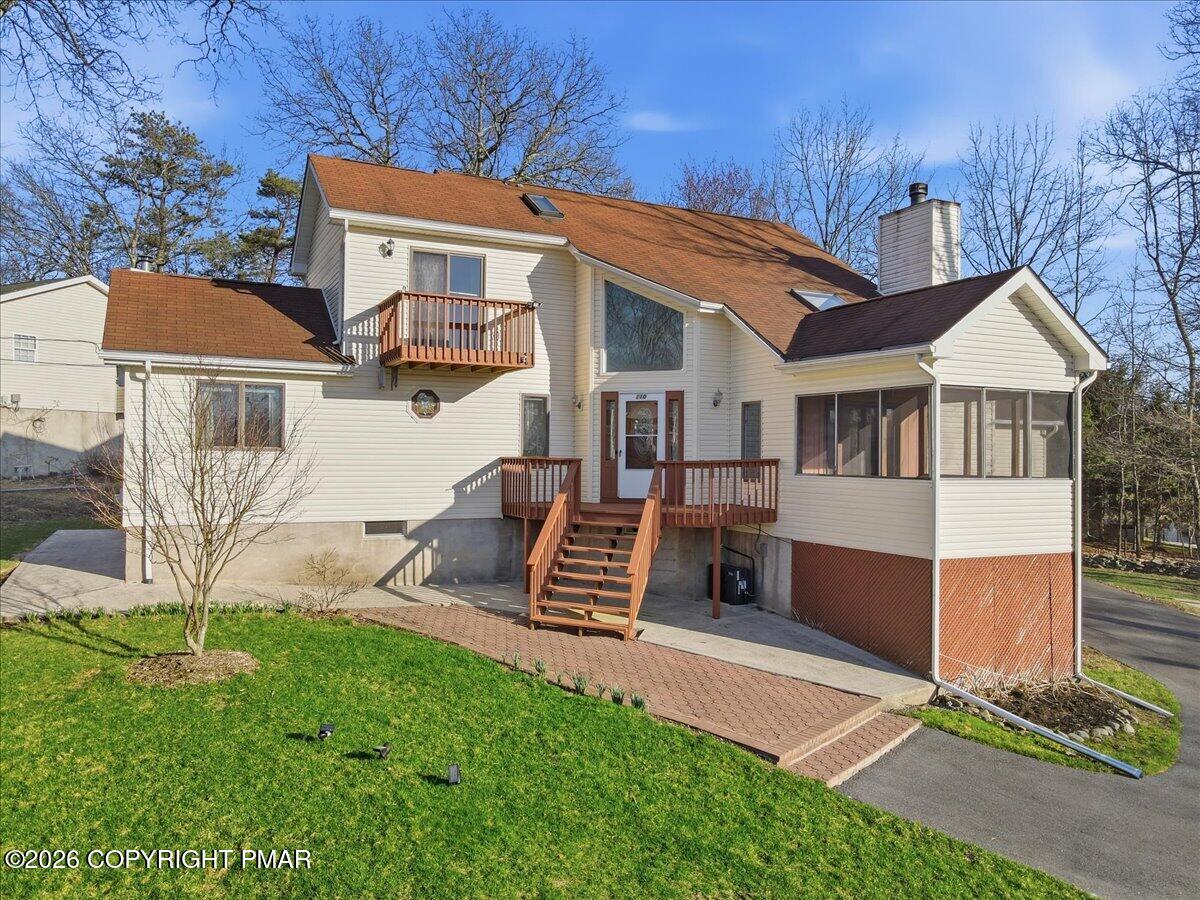 110 Bexhill Court Bushkill, PA 18324 - Photo 2 of 51 25-Photo-24