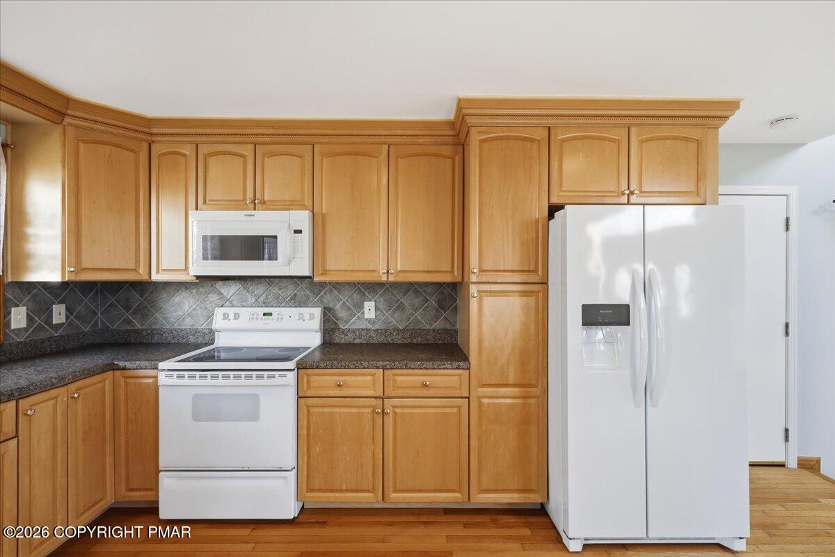 110 Bexhill Court Bushkill, PA 18324 - Photo 26 of 51 41-Photo-40