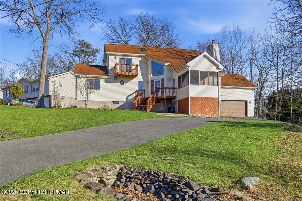 110 Bexhill Court Bushkill, PA 18324 - Photo 3 of 51 16-Photo-15