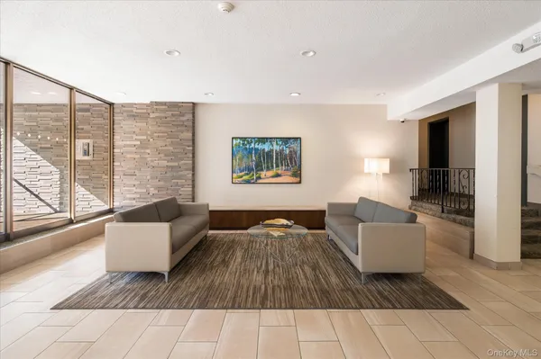 $450,000 | 414 Benedict Avenue, Unit 3B, Tarrytown, NY 10591