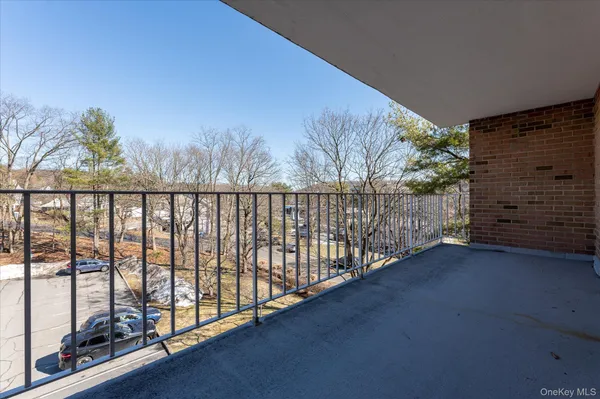 $450,000 | 414 Benedict Avenue, Unit 3B, Tarrytown, NY 10591