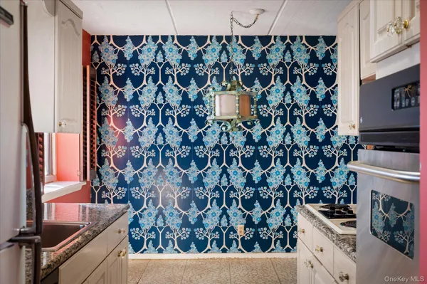 $450,000 | 414 Benedict Avenue, Unit 3B, Tarrytown, NY 10591