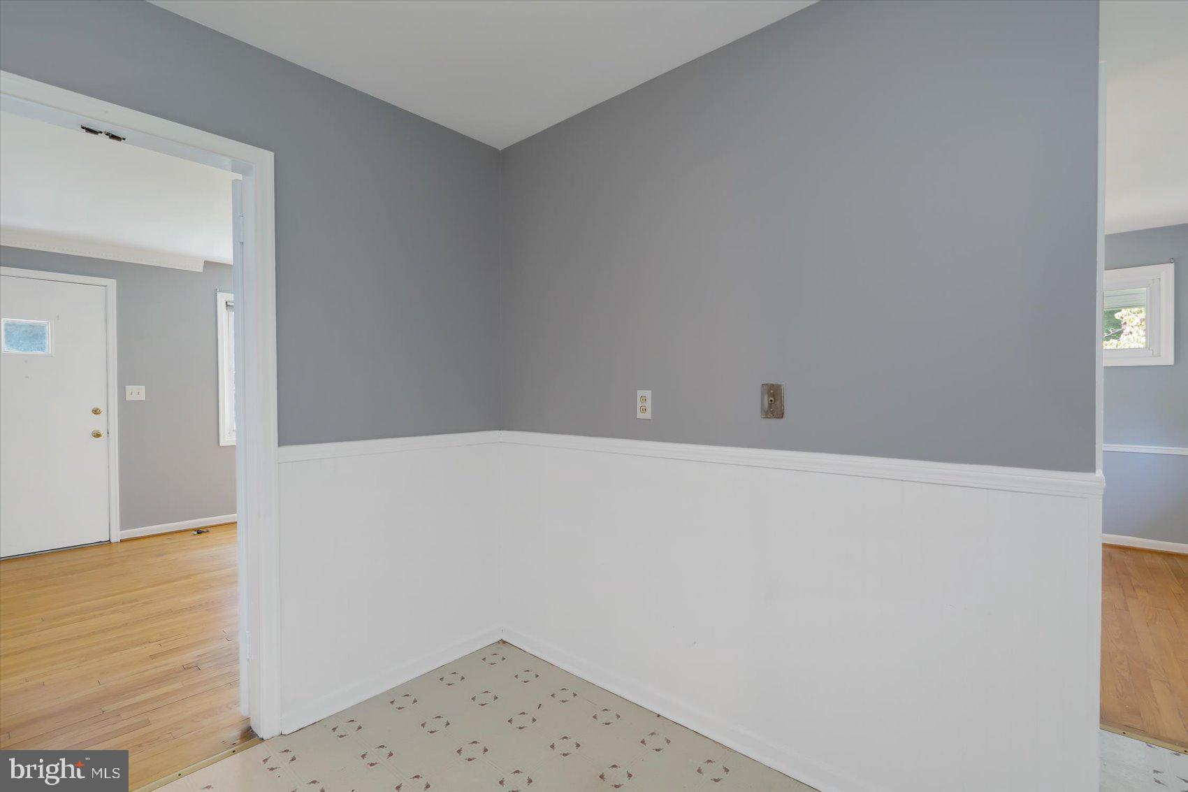 27 East Ridgely Road Lutherville-Timonium, MD 21093 - Photo 18 of 38 Gallery Image 18