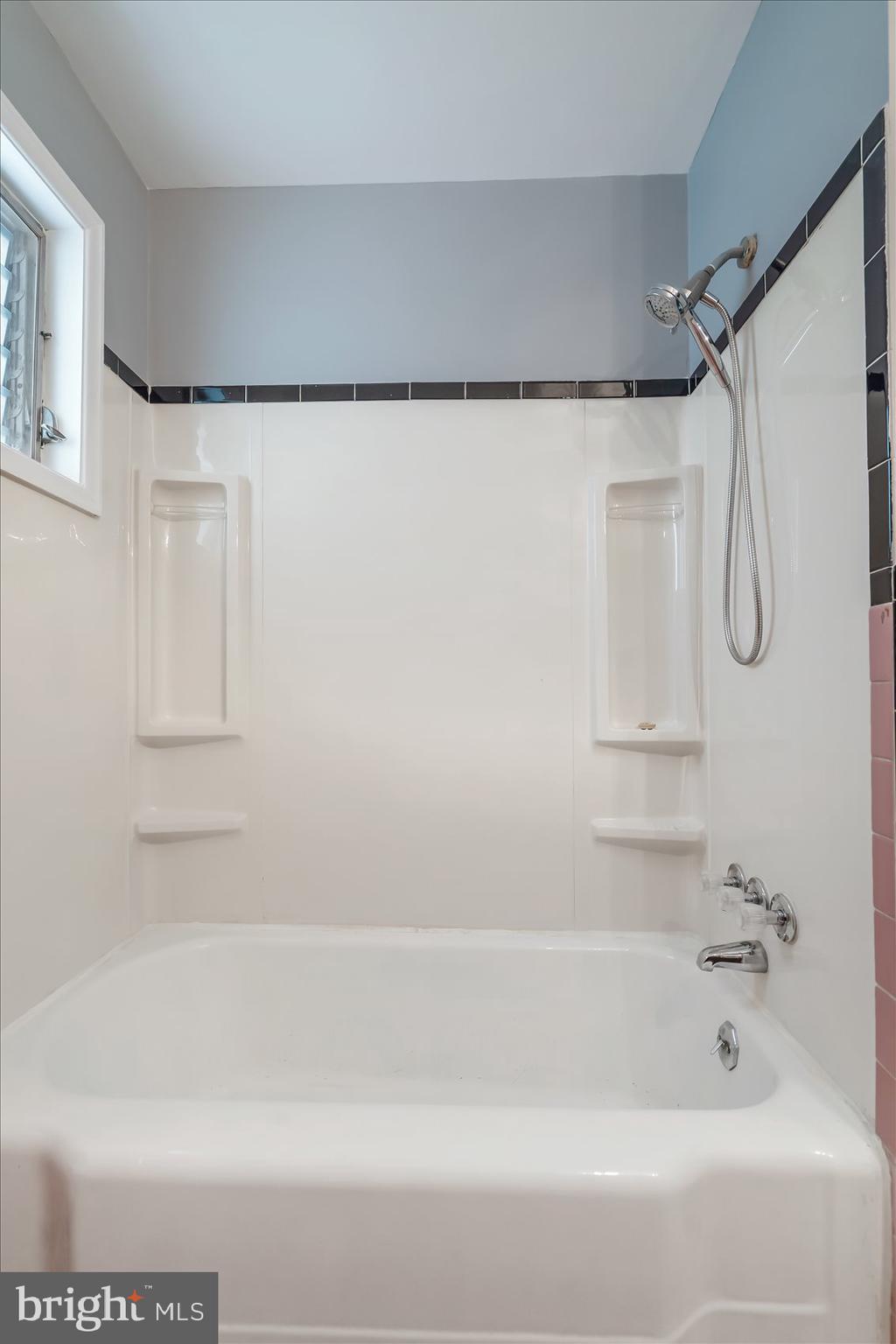 27 East Ridgely Road Lutherville-Timonium, MD 21093 - Photo 20 of 38 Gallery Image 20