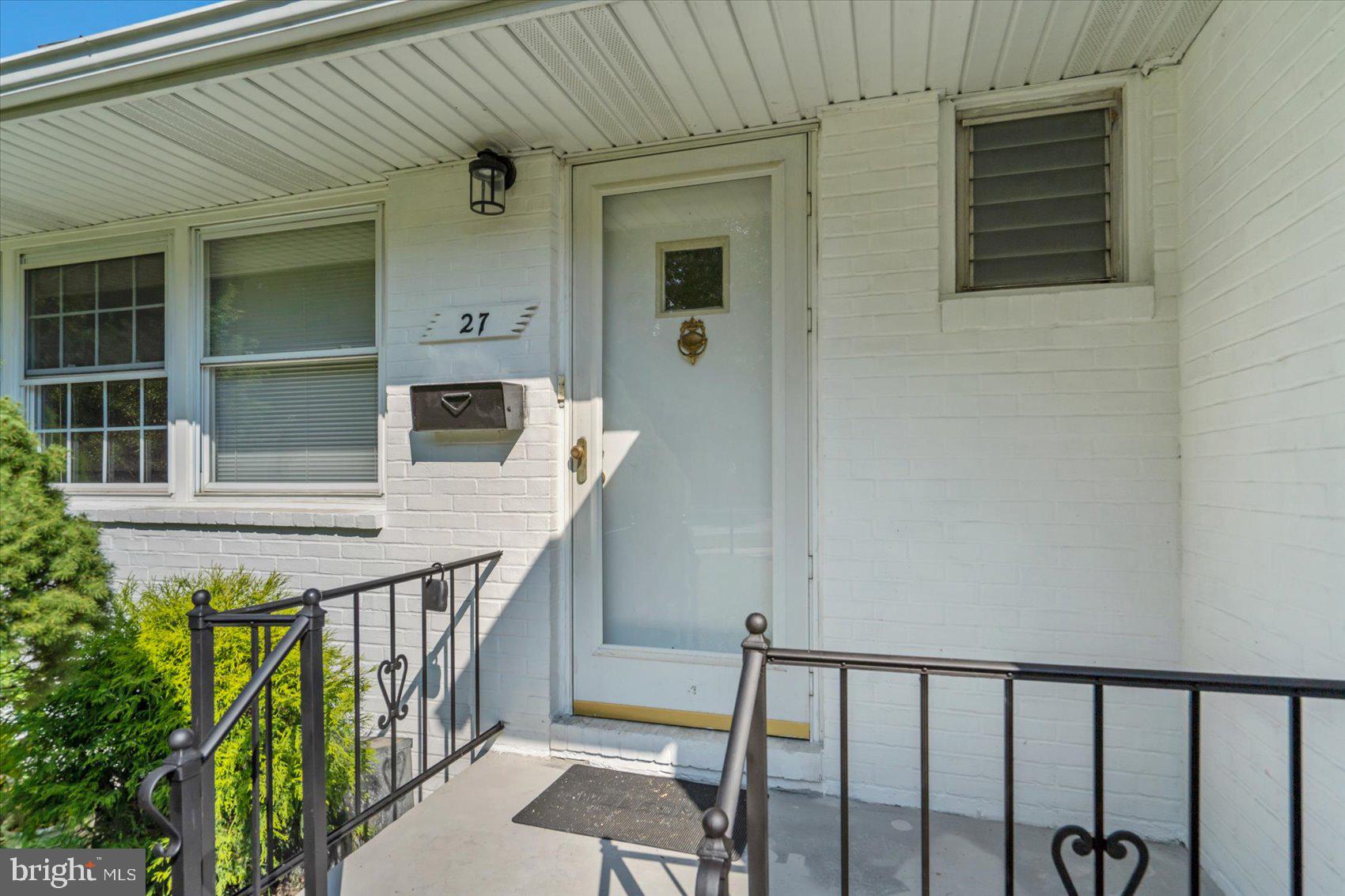 27 East Ridgely Road Lutherville-Timonium, MD 21093 - Photo 4 of 38 Gallery Image 4