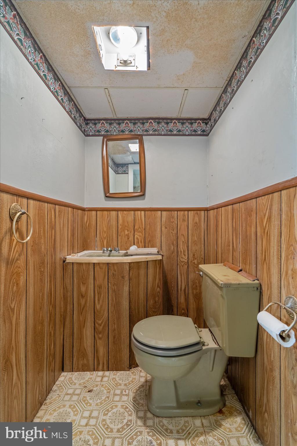 27 East Ridgely Road Lutherville-Timonium, MD 21093 - Photo 33 of 38 Gallery Image 33