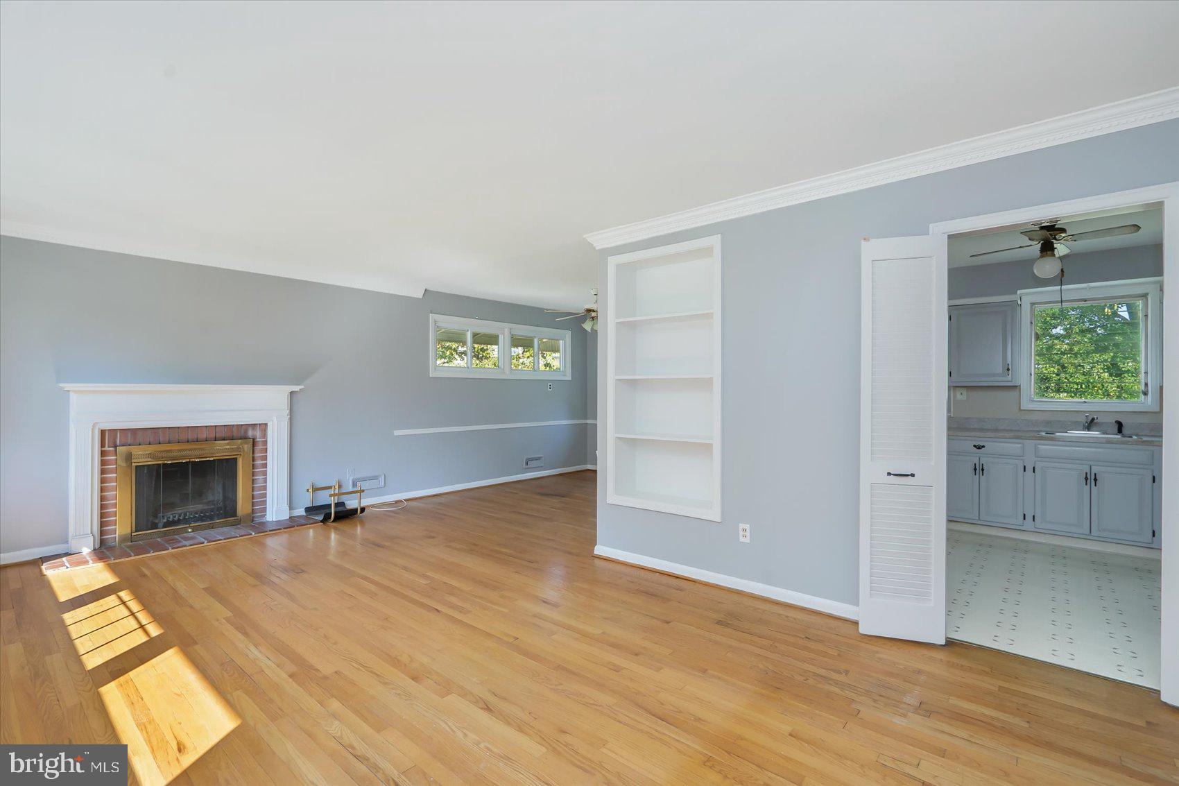 27 East Ridgely Road Lutherville-Timonium, MD 21093 - Photo 5 of 38 Gallery Image 5