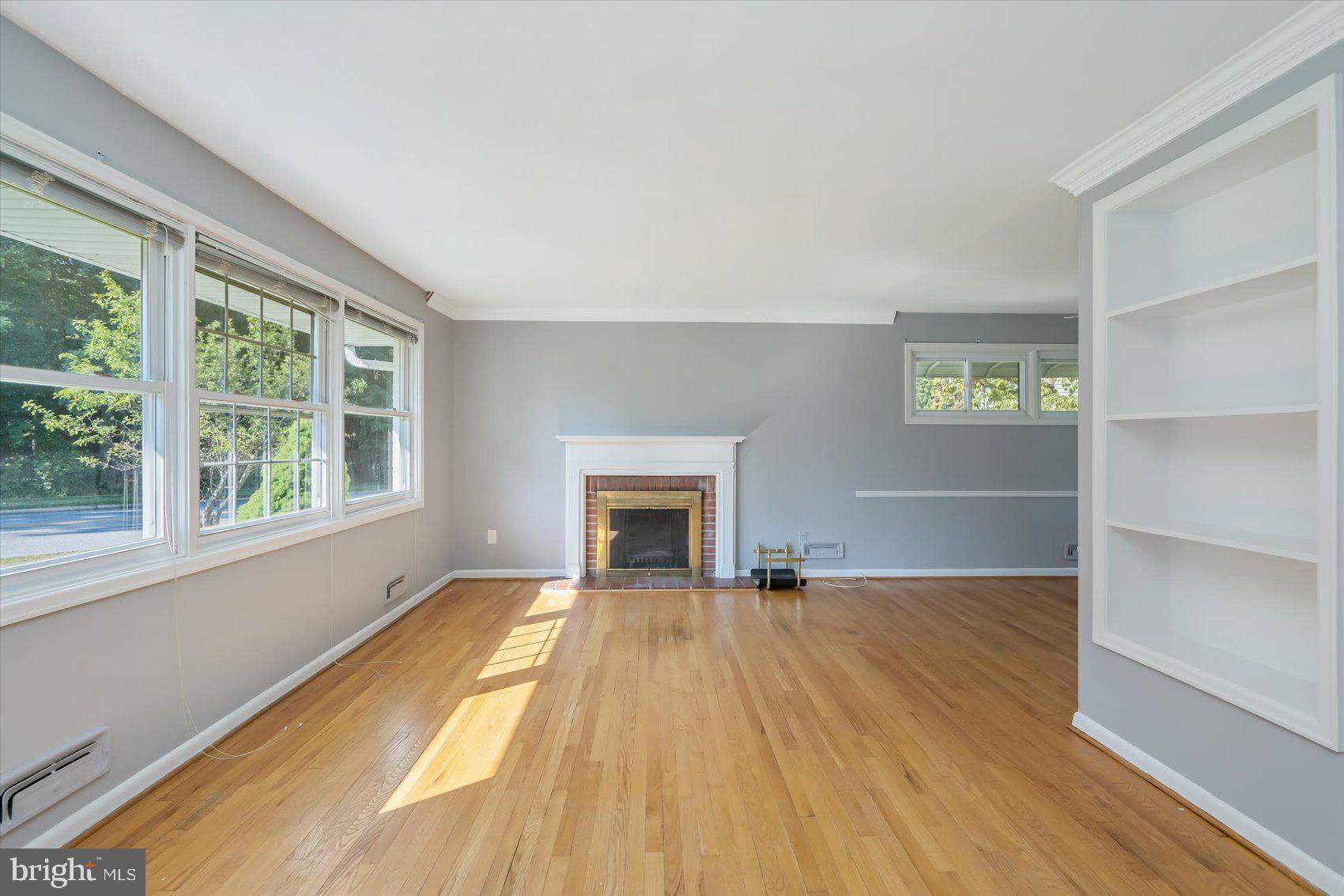 27 East Ridgely Road Lutherville-Timonium, MD 21093 - Photo 6 of 38 Gallery Image 6