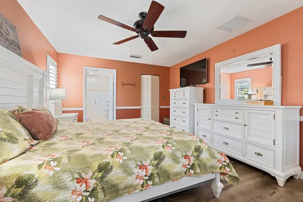 $775,000 | 106 Chapel Lane, Tequesta, FL 33469