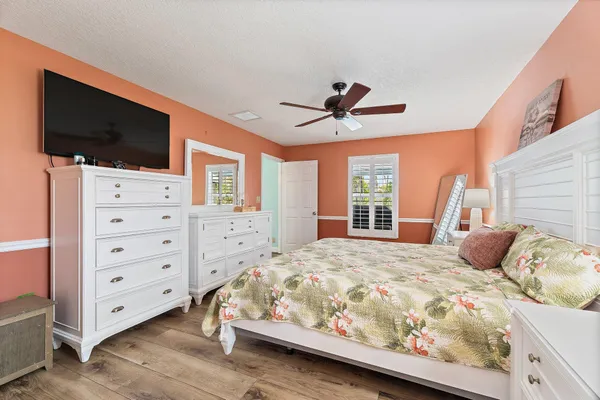 $775,000 | 106 Chapel Lane, Tequesta, FL 33469