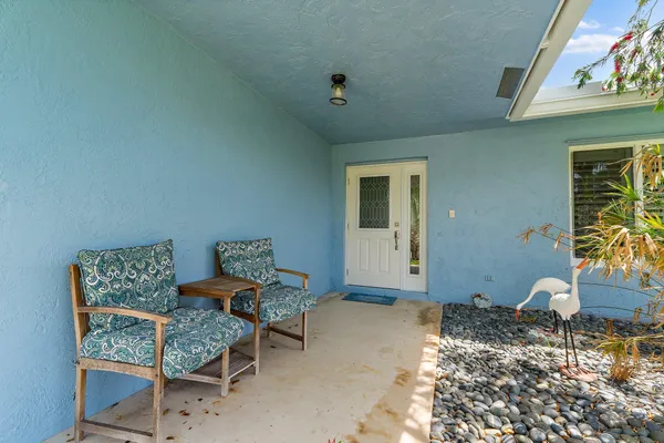 $775,000 | 106 Chapel Lane, Tequesta, FL 33469