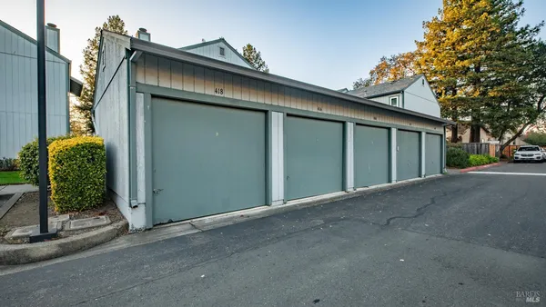 $445,000 | 418 Occidental Circle, Santa Rosa, CA 95401