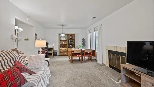 $445,000 | 418 Occidental Circle, Santa Rosa, CA 95401