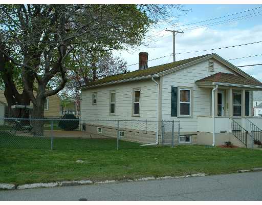 170 Windsor Road Pawtucket, RI 02861 - Photo 5 of 6 Exterior Front.