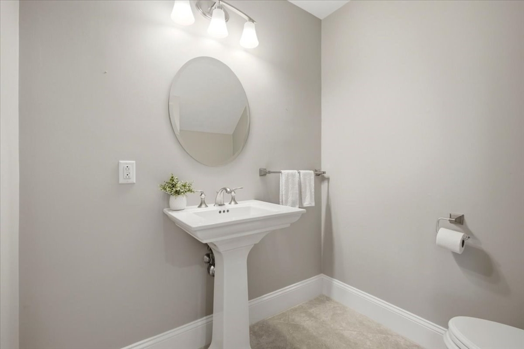 153 Jericho Road, Unit 2 Scituate, MA 02066 - Photo 15 of 39