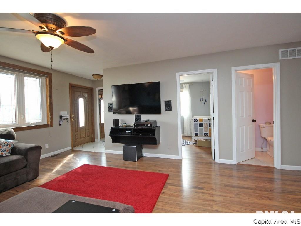 1609 South Walnut Street Springfield, IL 62704 - Photo 6 of 32