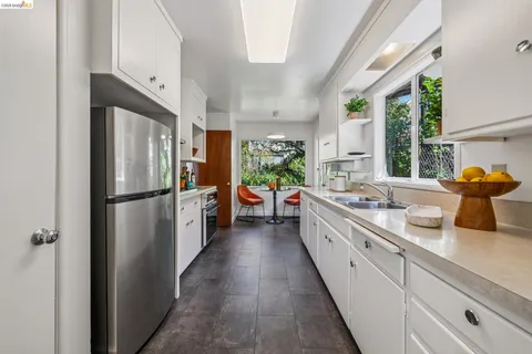 $1,199,000 | 1100 Miller Avenue, Berkeley, CA 94708