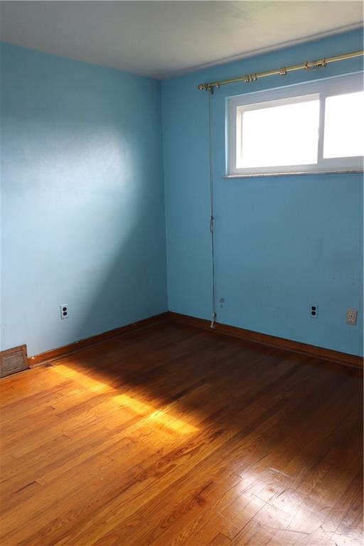 2012 Spring Hill Road Pittsburgh, PA 15243 - Photo 17 of 34 Gallery Image 17