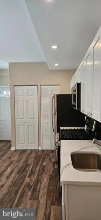 $2,000 | 2016 1st Street Northwest, Unit 2, Washington, DC 20001