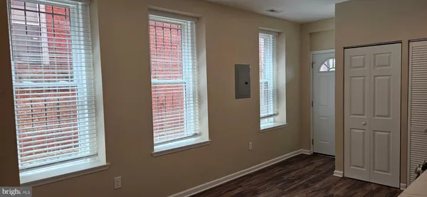 $2,000 | 2016 1st Street Northwest, Unit 2, Washington, DC 20001