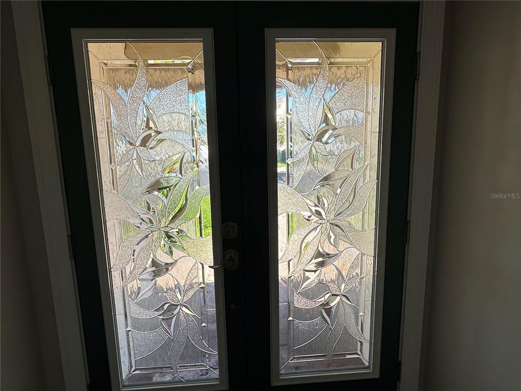 195 Inlets Boulevard, Unit 195 Nokomis, FL 34275 - Photo 24 of 48 a window with an outdoor space