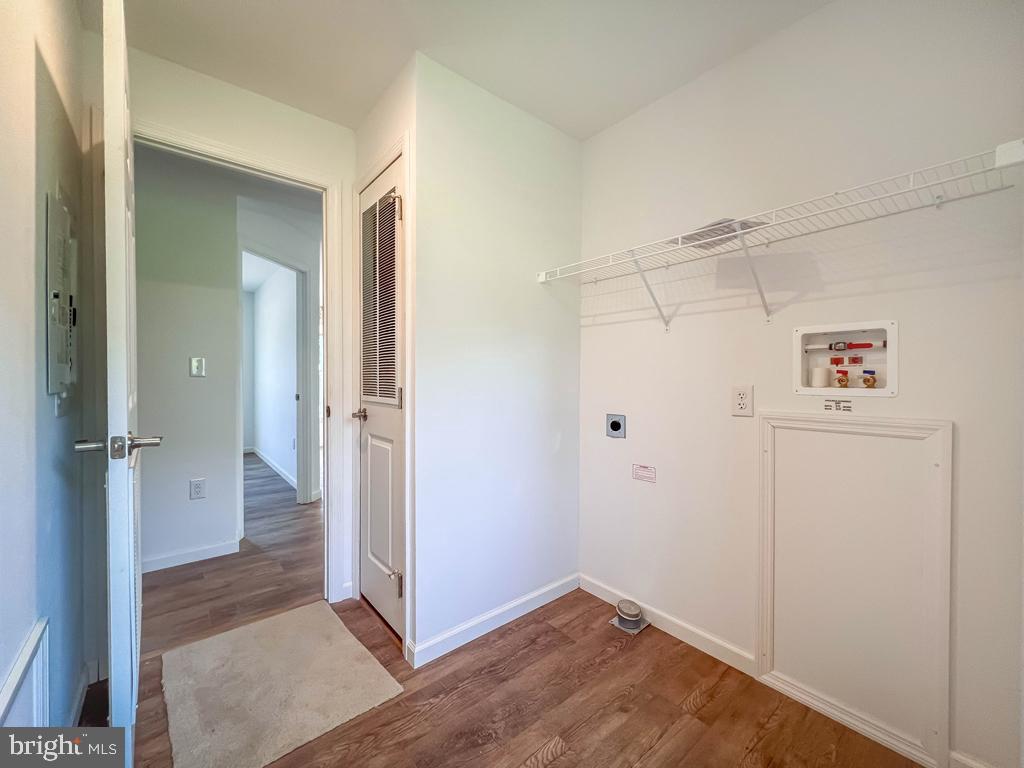 146 Minch Road Parkesburg, PA 19365 - Photo 29 of 44 a view of entryway with wooden floor