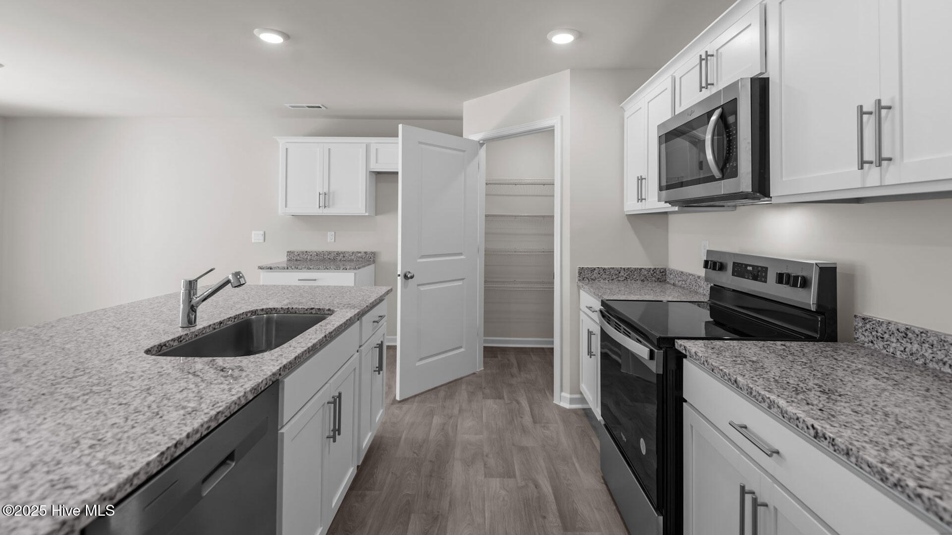 301 Gray Street La Grange, NC 28551 - Photo 12 of 23 301 Gray Street