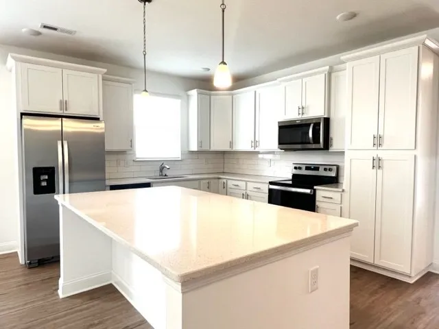 $3,050 | 4805 Dyno Loop, Chattanooga, TN 37415