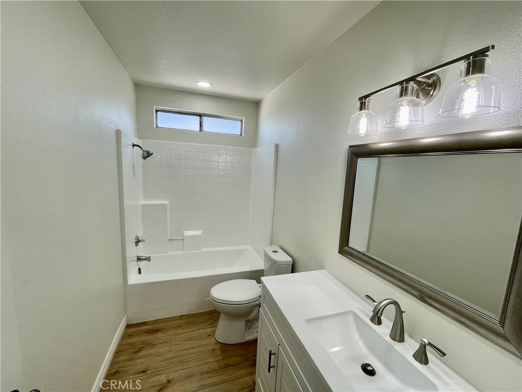 29928 Evans Road Menifee, CA 92586 - Photo 22 of 45 Hallway Bathroom