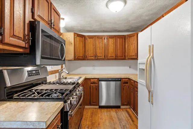 $519,900 | 8 Iroquois Circle, Londonderry, NH 03053