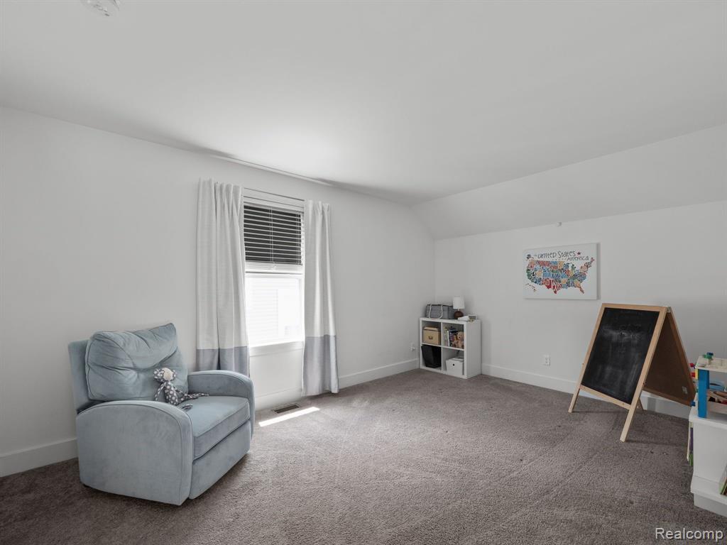 4310 Kent Road Royal Oak, MI 48073 - Photo 22 of 35