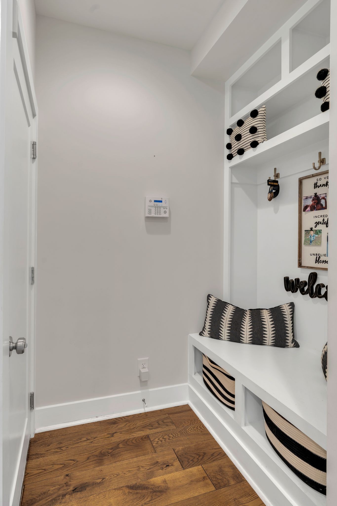 1708 Comanche Run Madison, TN 37115 - Photo 18 of 36 a bathroom with a bathtub and shower