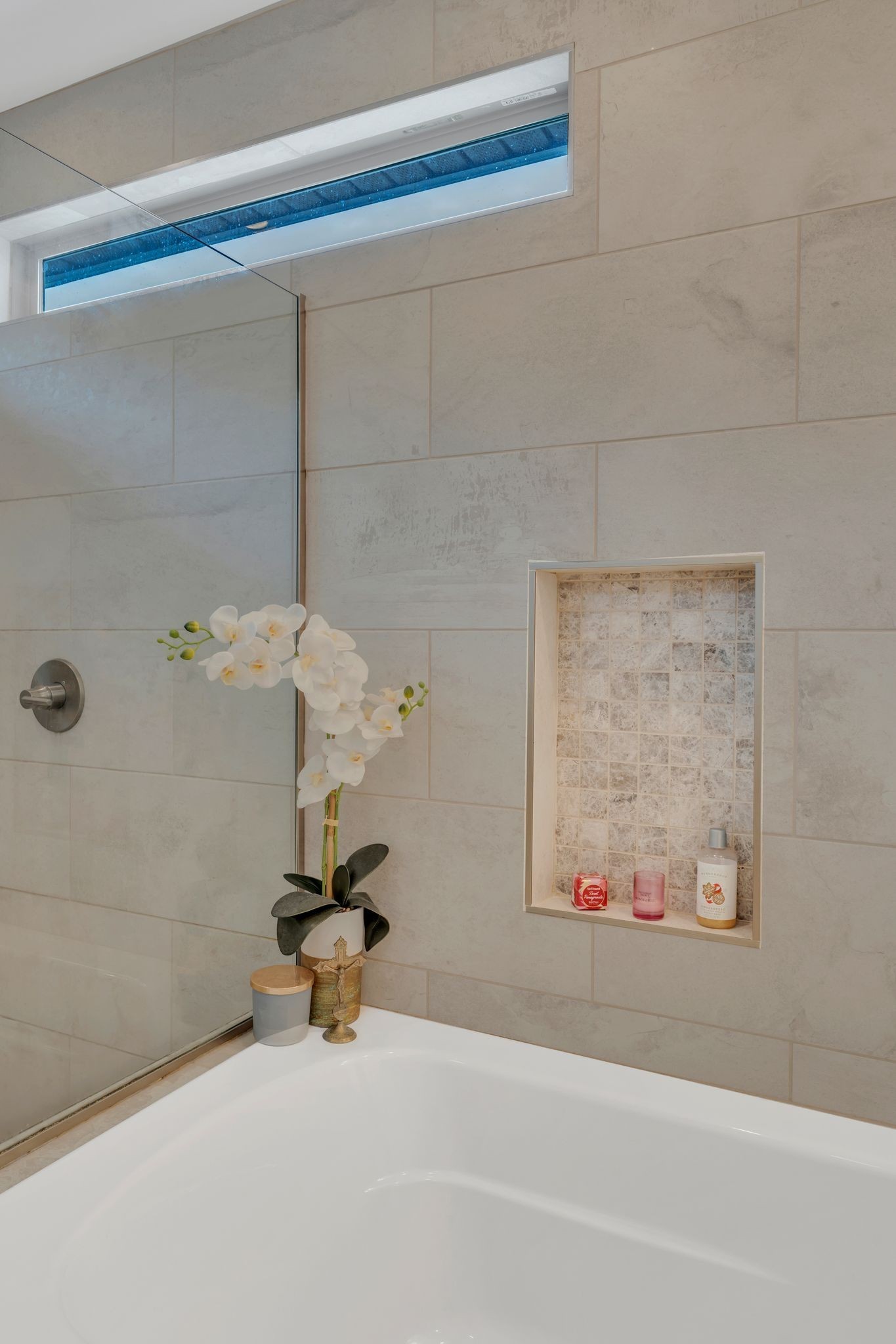 1708 Comanche Run Madison, TN 37115 - Photo 31 of 36 a bathroom with a shower